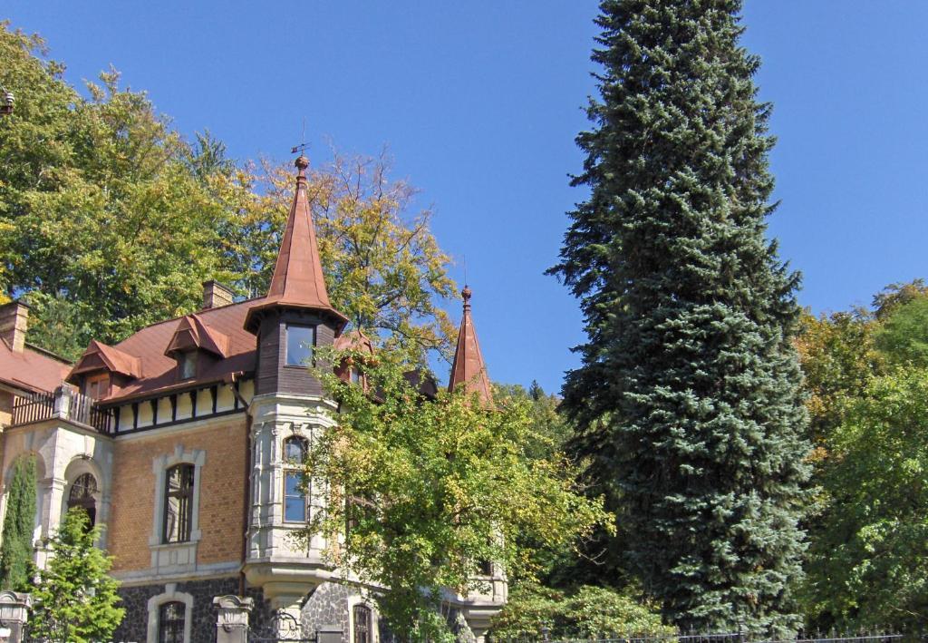 浪漫庄园克拉斯那利帕酒店 Krásná Lípa 外观 照片